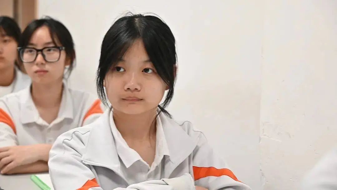 西安新希望职业高中2025年最新招生简章 fa515ad0fb1c24260abc287774337292.jpg