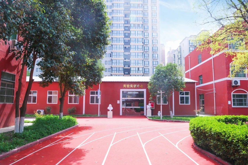 西安启航职业高中2025年秋季招生简章 f0da3d0306c231acdc90e462db9eb0dd.jpg