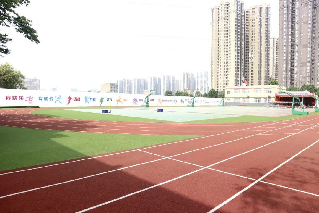 05bfd5bb615503c64237fc8aa6f4e228.jpg 05bfd5bb615503c64237fc8aa6f4e228.jpg