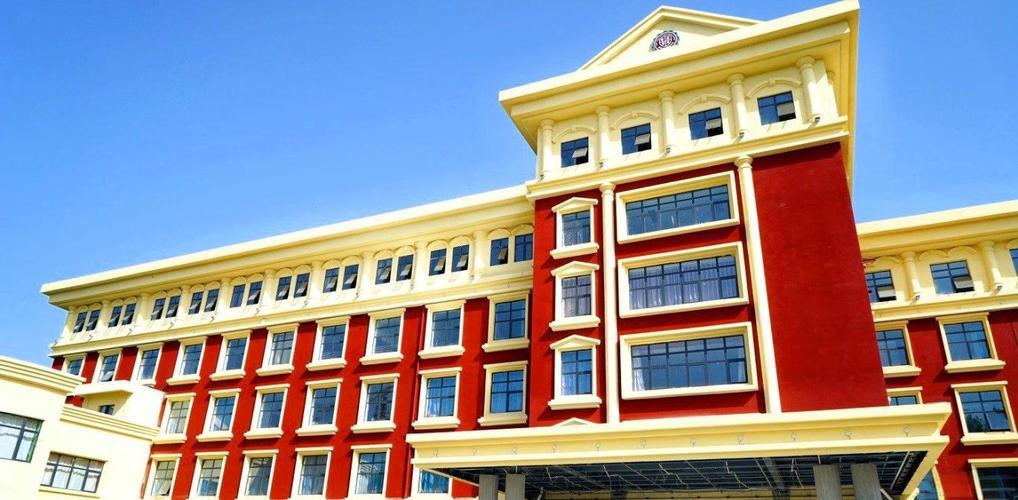 西安海华技工学校