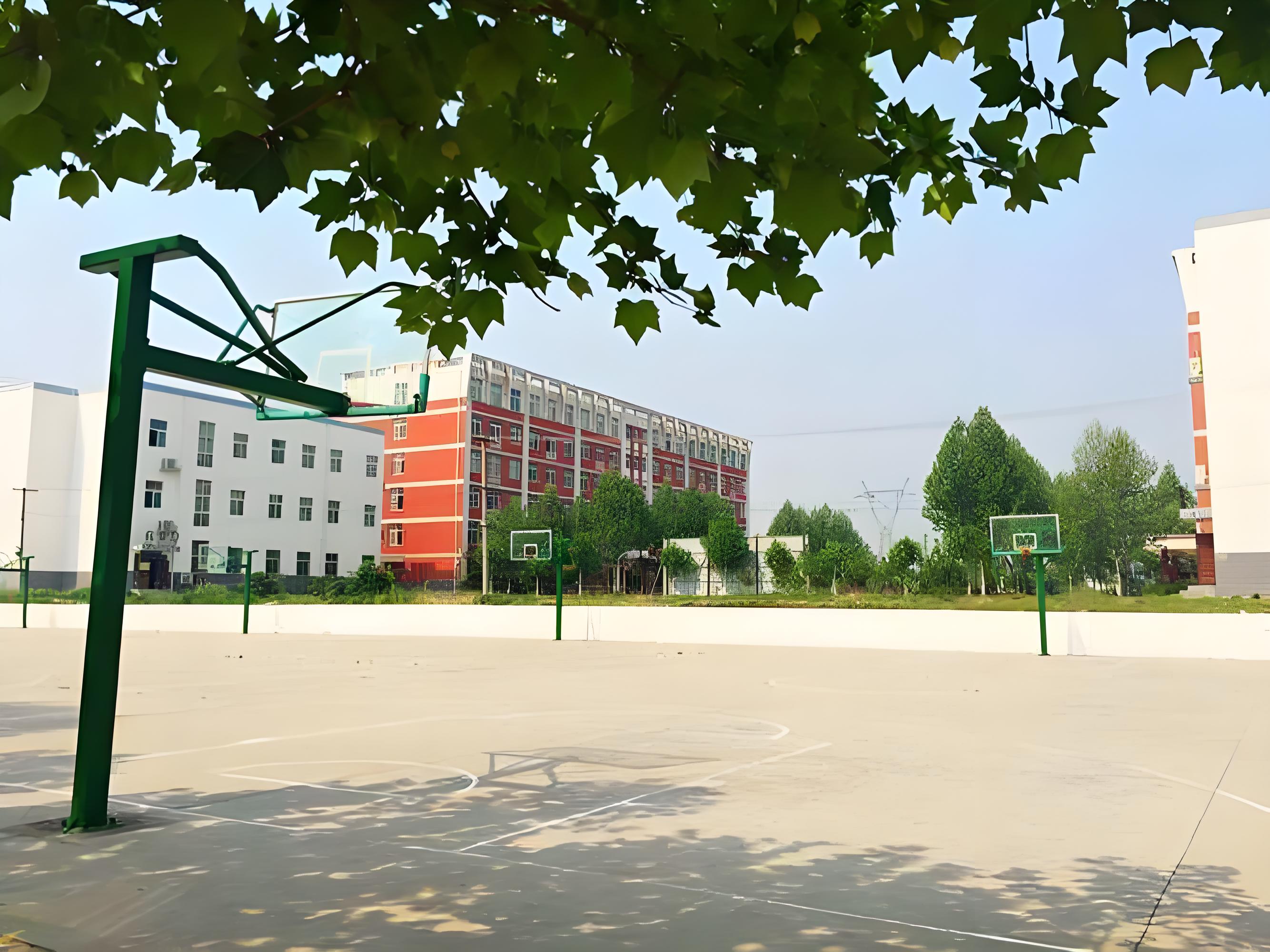 陕西机床厂技工学校