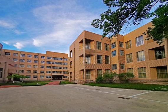 点击放大图片 安康市技工学校